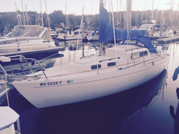 Albin Vega 27 sailboats for sale. Fine small yachts to take you